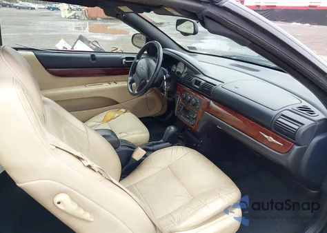 2003 Chrysler Sebring Limited z USA, uszkodzony, nr VIN 1C3EL65R93N525870